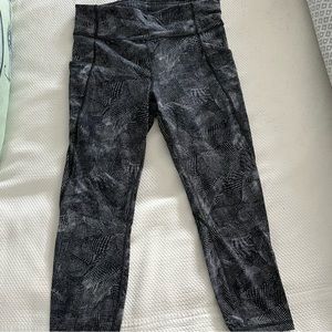 Lululemon leggings, size 10